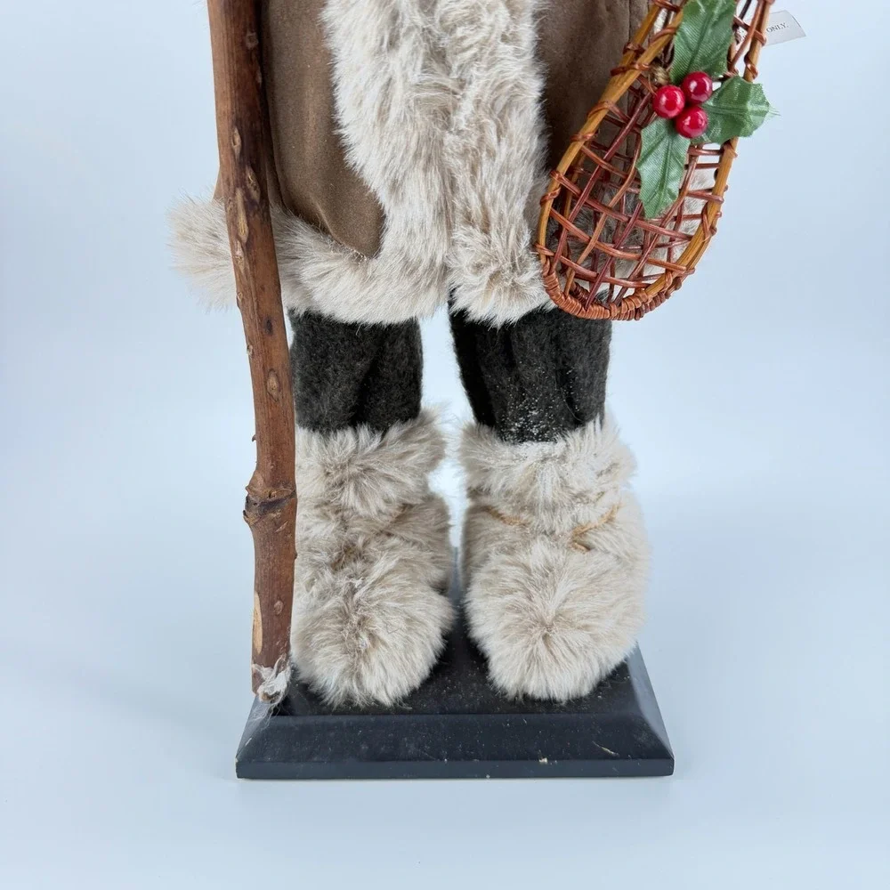 Rustic Woodland Santa Claus Figure 18